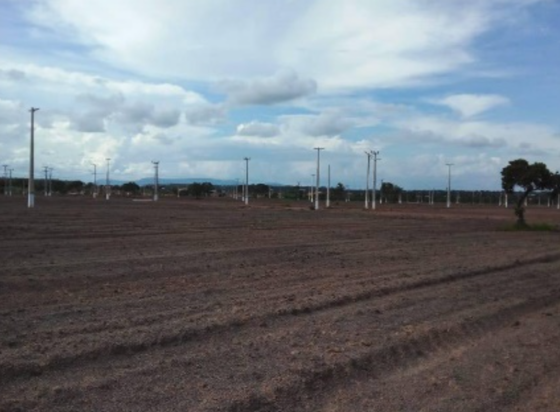 Terreno rural amplo com solo preparado